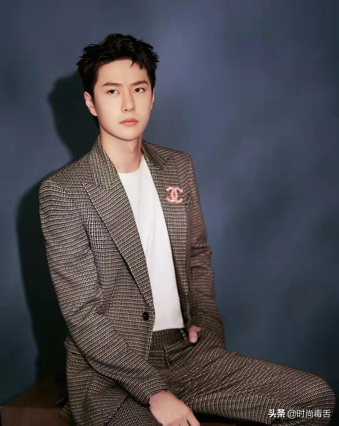 香奈儿有男装吗，香奈儿有男装吗?商标是什么样的（男生穿CHANEL居然这么好看）