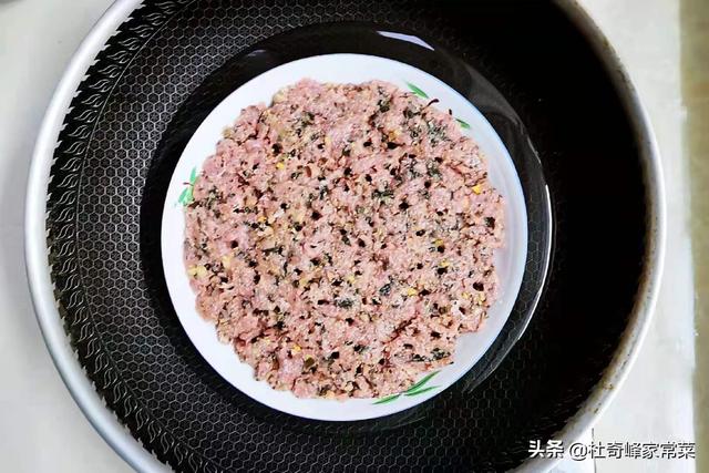 干煸头菜的制作方法，干煸头菜图片（米饭杀手之头菜蒸猪肉）
