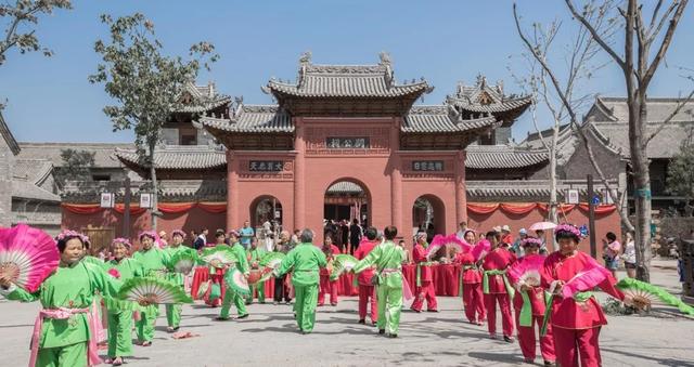 同盟古镇在哪，同盟古镇在哪个村（同盟古镇即将开业）