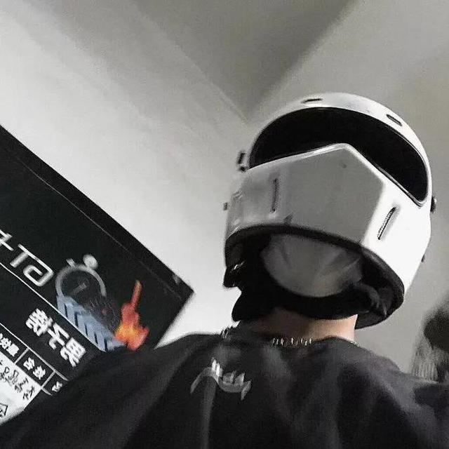 airpods电量怎么看，ins成熟帅气真人魅力男生头像 远渡人间惊鸿宴微信（分享：帅气超A·男生头像）