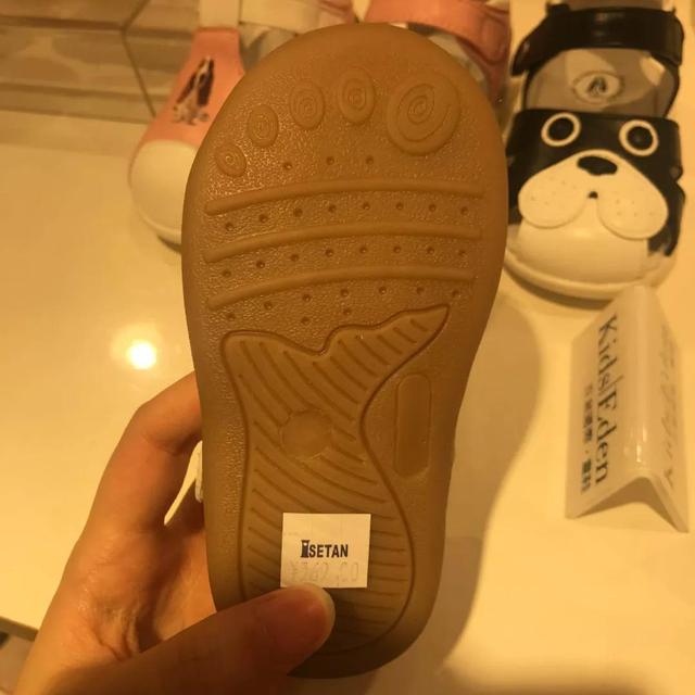 儿童凉鞋怎么选择比较好，儿童凉鞋到底要怎么选