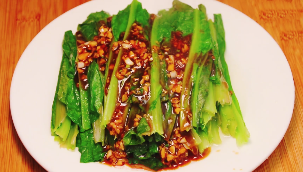 【蒜香油麦菜】做法步骤图 鲜嫩清香 口感清脆爽口 多吃肠胃健-起舞食谱网