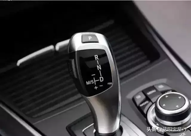 宝马autoh功能怎么用，宝马auto h怎么关（宝马车主这些小技巧你知道吗）