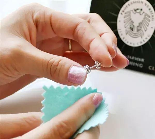 过期的眼霜还能做什么用，眼霜的保质期有多长（过期的护肤、化妆品竟然还能这么用）