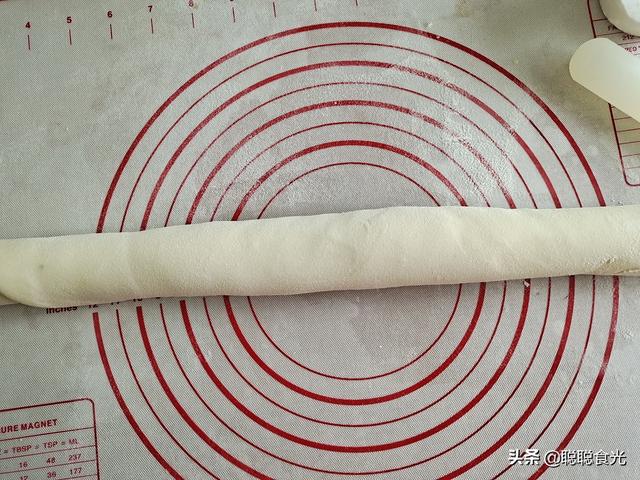 馒头蒸多少分钟就可以了，馒头一般蒸多少分钟（馒头这样蒸真简单）