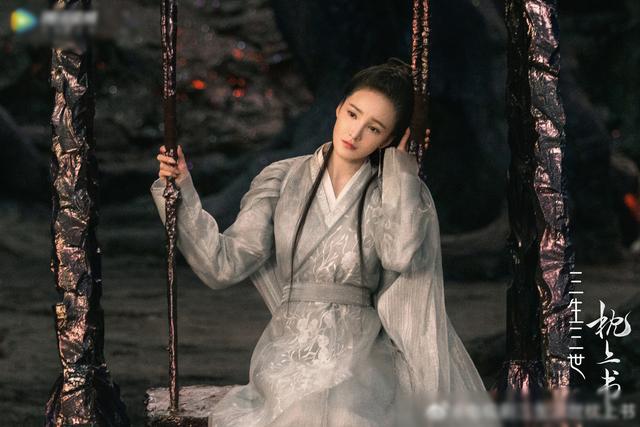 三生三世枕上书闽酥是男是女，三生三世枕上书里闽酥是男是女（《枕上书》她男装全剧最帅）