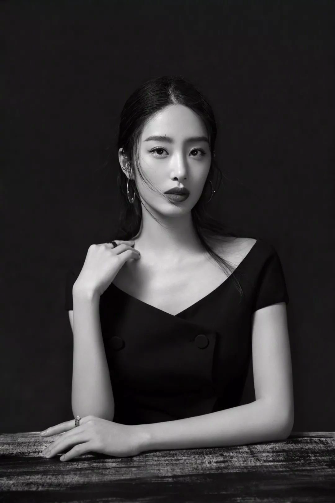 冯小刚电影女主,恋上刘亦菲干爹的女演员,"段位"很高!