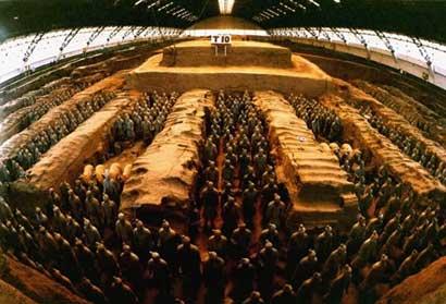 秦始皇的墓在哪里，秦始皇墓在哪里（秦始皇陵留下的九大惊天谜团）