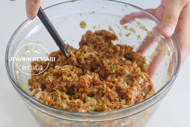 蒸肉饼放些什么料才好吃怎样做，蒸肉饼用什么肉（学会再也不用买）