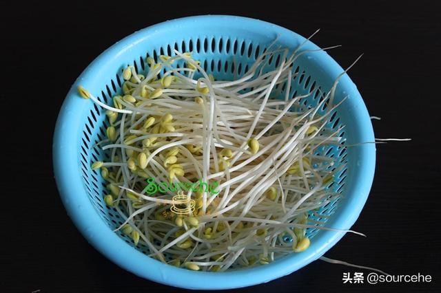 湿炒牛河怎么做，湿炒牛河的做法（正宗的广东干炒牛河）