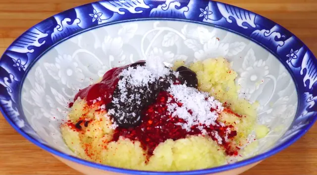 辣白菜的，辣白菜的腌制方法和配料（辣白菜最简单快速做法）