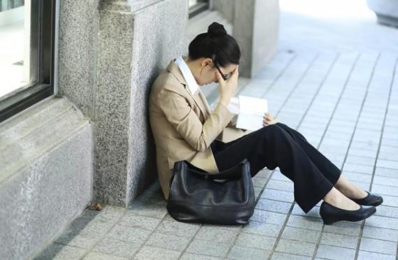 公务员八大禁令，贵州省公务员八条禁令的主要内容是什么（2021年起触犯这条禁令）