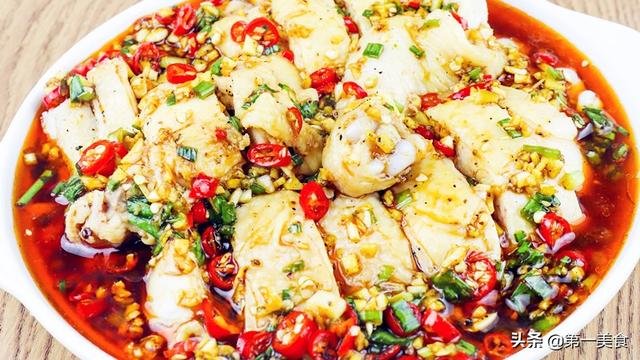 怎样做出美味嫩滑的白切鸡呢，白切鸡怎样做才嫩（麻辣爽滑口水鸡做法）