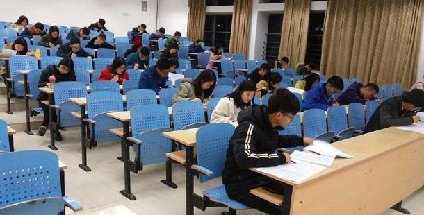 大学平均学分绩点多少为好，大学绩点3.1很差吗（大学“不挂科”已不是最低标准）