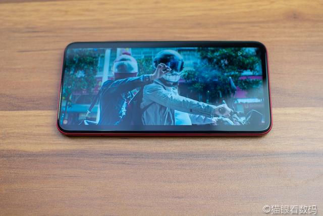 v2061a什么手机，v2061a是什么牌子手机（外观性能兼顾的高水准之作）