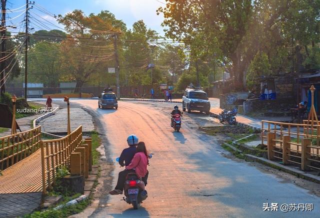 尼泊尔在哪，尼泊尔靠近中国哪个城市（尼泊尔那么穷，为何幸福指数高）