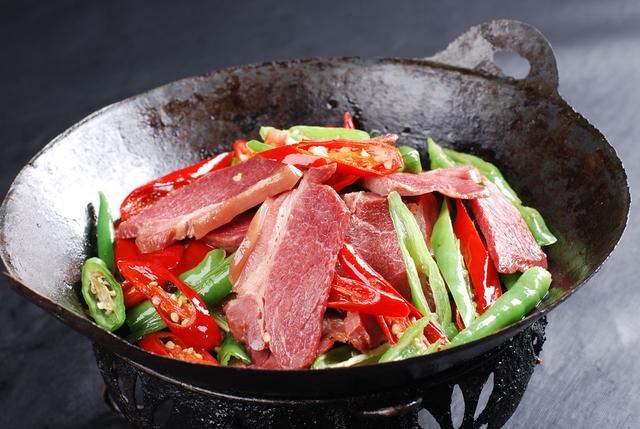 马肉好吃吗，马肉多少钱一斤2022年（农村老人常说：“驴肉香）