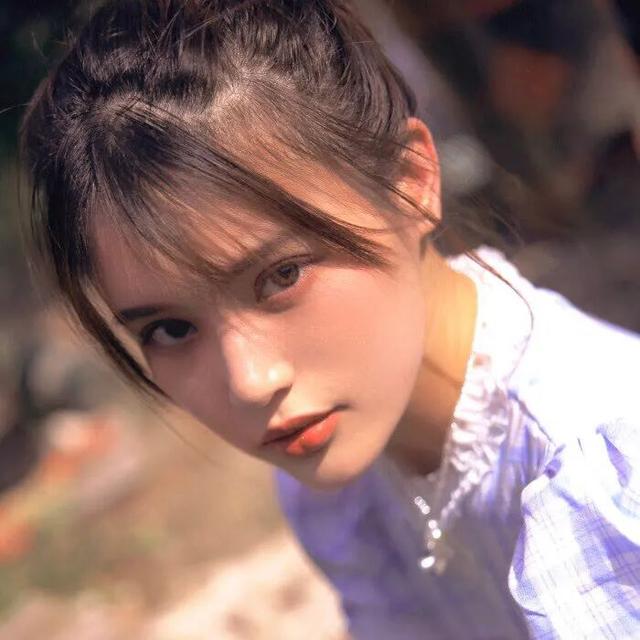 动漫女生头像   今天天气很好适合打打闹闹微信，动漫女生头像   今天天气很好适合打打闹闹，更适合亲亲抱抱（女生：可以获得漂亮并且温柔）