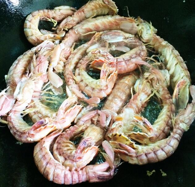 图片[2]-【椒盐皮皮虾】做法步骤图 唇齿留香 家人朋友聚会秘制好菜！-起舞食谱网