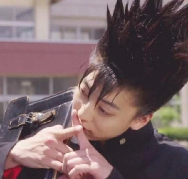 日剧我是大哥大动漫头像，大哥哥头像动漫微信（日剧我是大哥大丨如此沙雕的情侣头像）