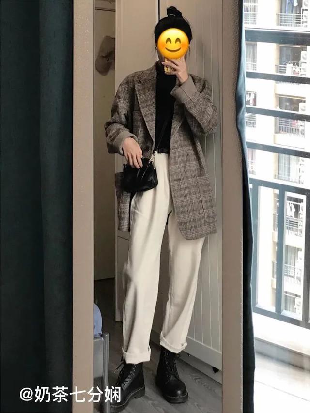 男士马丁靴配什么裤子，男士马丁靴配什么裤子衣服好看（冬天就该这么穿，显高又气质）