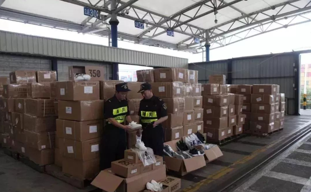 莆田的亚瑟士和正品区别，莆田鞋和正品的区别是什么（揭秘鞋厂低成本鞋去向）