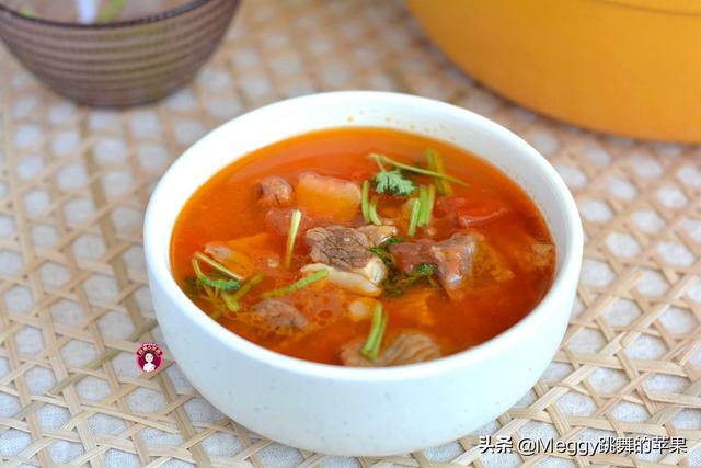 开胃菜有哪些中国菜，开胃菜有哪些中国菜图片（年夜饭全是鸡鸭鱼肉）