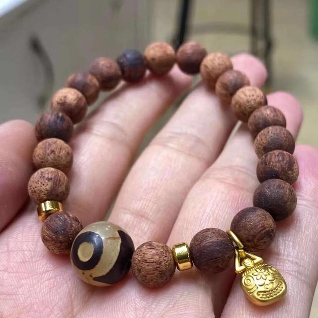 降真香手串的功效与作用，降真香的真实价值