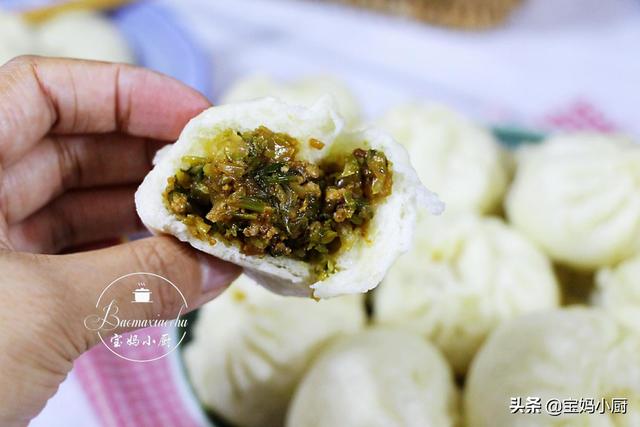 蒸包子发面的方法，怎么样发面做包子（面发得又快又好）