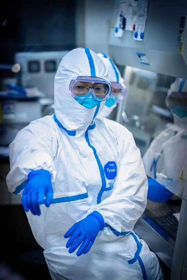 怎么防止眼镜起雾，怎么防止眼镜起雾气（九种方法防止护目镜起水雾）