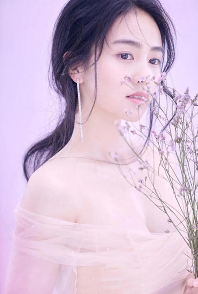 白鹿演过的电视剧，许凯与白鹿一起演的电视剧叫什么名字（励志演员白鹿3年8部女主戏每部都很火）