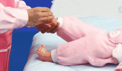 宝宝的锻炼操，宝宝锻炼操 去上幼儿园伸伸臂（大动作、精细动作训练教程）