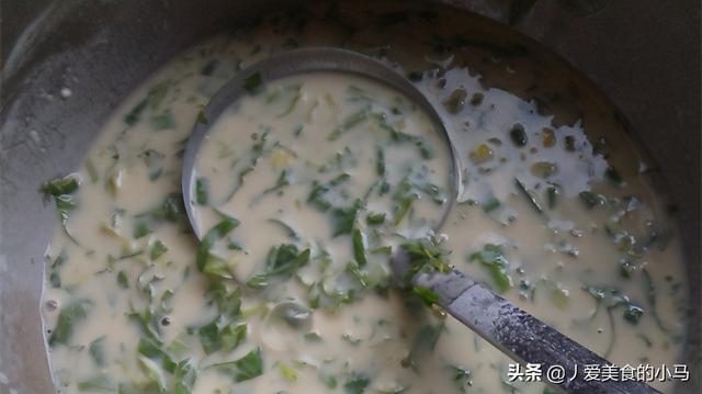 芹菜叶子为什么要摘掉，芹菜需要摘掉叶子吗（为了自身健康了解一下）