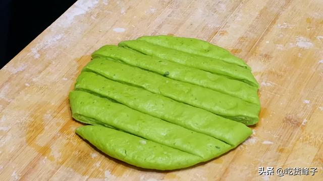 菠菜汁和面怎样做更绿，怎样使菠菜汁和面更绿（让你找回小时候的味道）
