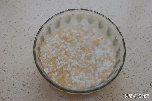 压力锅如何做青菜瘦肉粥，电压力锅瘦肉粥的做法（温暖全家人的胃）