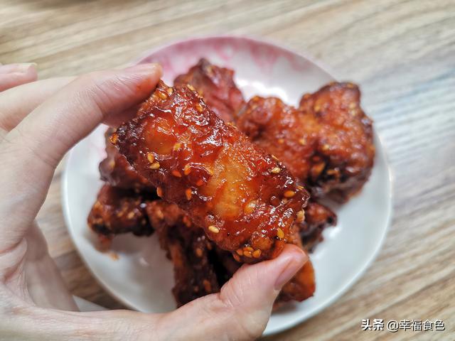 番茄酱酸甜排骨的做法，酸甜排骨用什么番茄酱（教你在家做茄汁排骨）