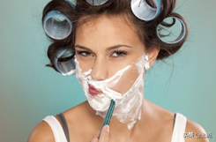 唇毛会越刮越粗吗，唇毛刮了一次会变粗吗（不是美女，不配长唇毛吗）