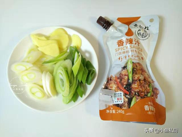 电饭煲焖猪脚做法，电饭煲焖猪脚怎么做（一口电饭锅就能搞定）
