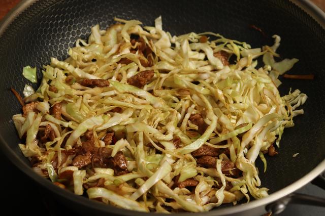 炒粉条，炒粉条不粘锅怎么炒（粉条不粘不坨更入味）