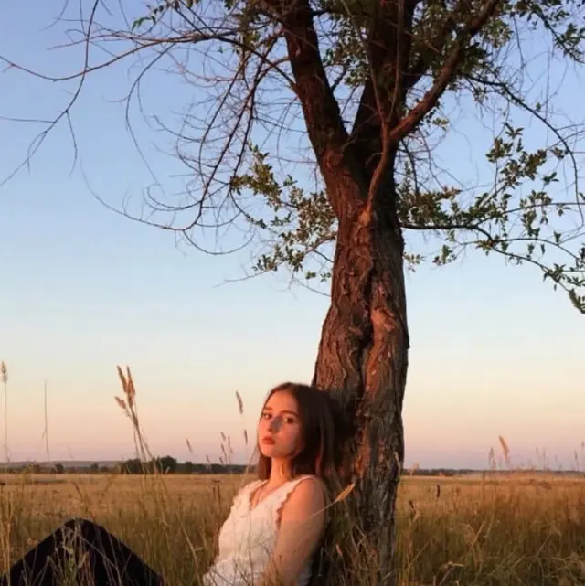 头像女身体部位御姐，念七 帅气御姐部位女生头像微信（暗黑御姐系 ， 欧美头像大全）