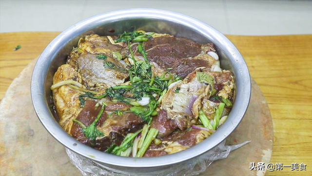 酱牛肉的制作方法，教你制作非常好吃的五香酱牛肉（酱牛肉最地道的做法）