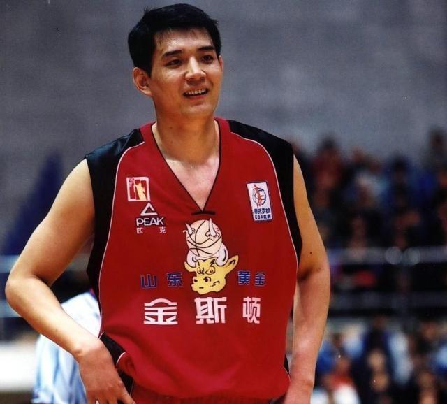 中国乒乓球十大球星，中国乒乓球十大巨星（中国篮球人历史地位前十榜）
