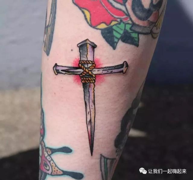 戴十字架有什么禁忌，戴十字架的忌讳和讲究（十字架——不只是种信仰）