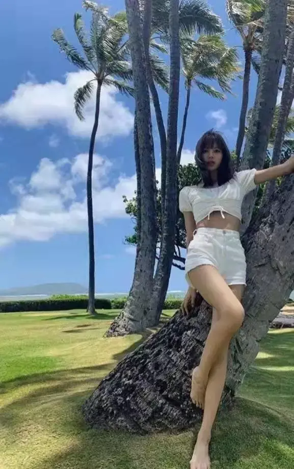 女团成员开场介绍，宝藏女团的魅力尽头在哪里