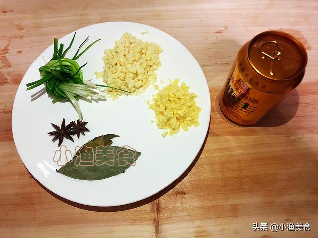 虾尾怎么清洗和处理，如何清洗虾尾（蒜蓉虾尾不用加水）