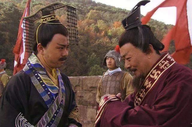 兵不厌诈是什么意思，兵不厌诈是什么意思啊（史上最奇葩的君主宋襄公奇葩到什么程度）