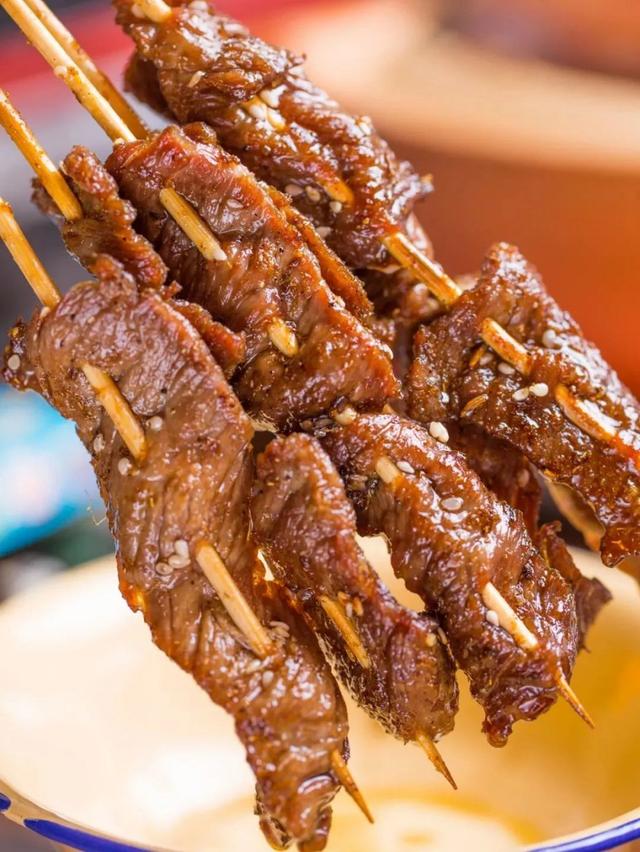 请问深圳哪里有非常好吃的烧鸡，深圳哪里的鸡煲好吃（2个月连开3家店）