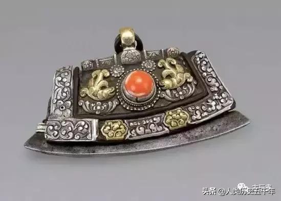 打火石是什么材料，古代打火石是什么材料（古人用的打火机——火镰）