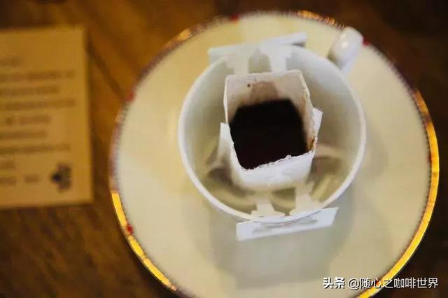 挂耳咖啡怎么冲，挂耳咖啡如何冲泡好喝（挂耳咖啡的正确冲泡方式）