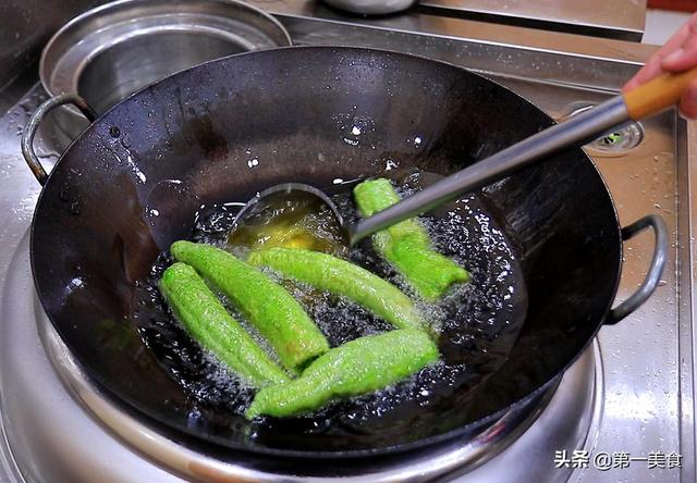 虎皮辣椒的做法，虎皮辣椒的最简单做法（厨师长教你饭店做法）